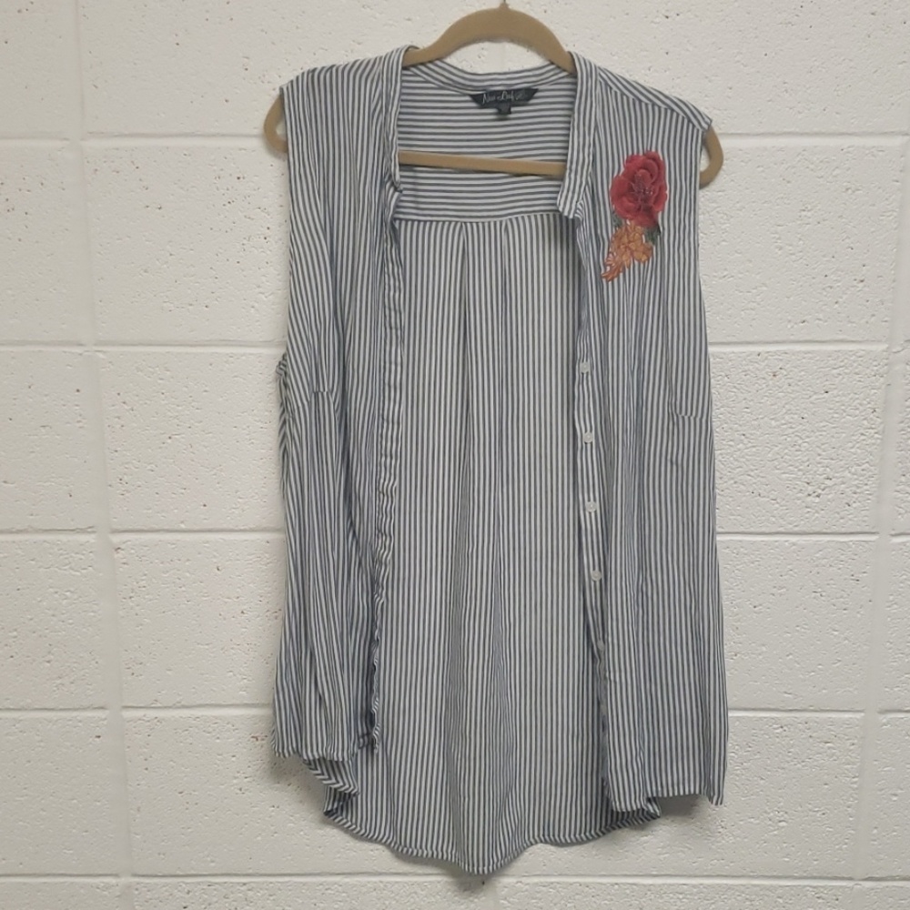 Sleeveless top